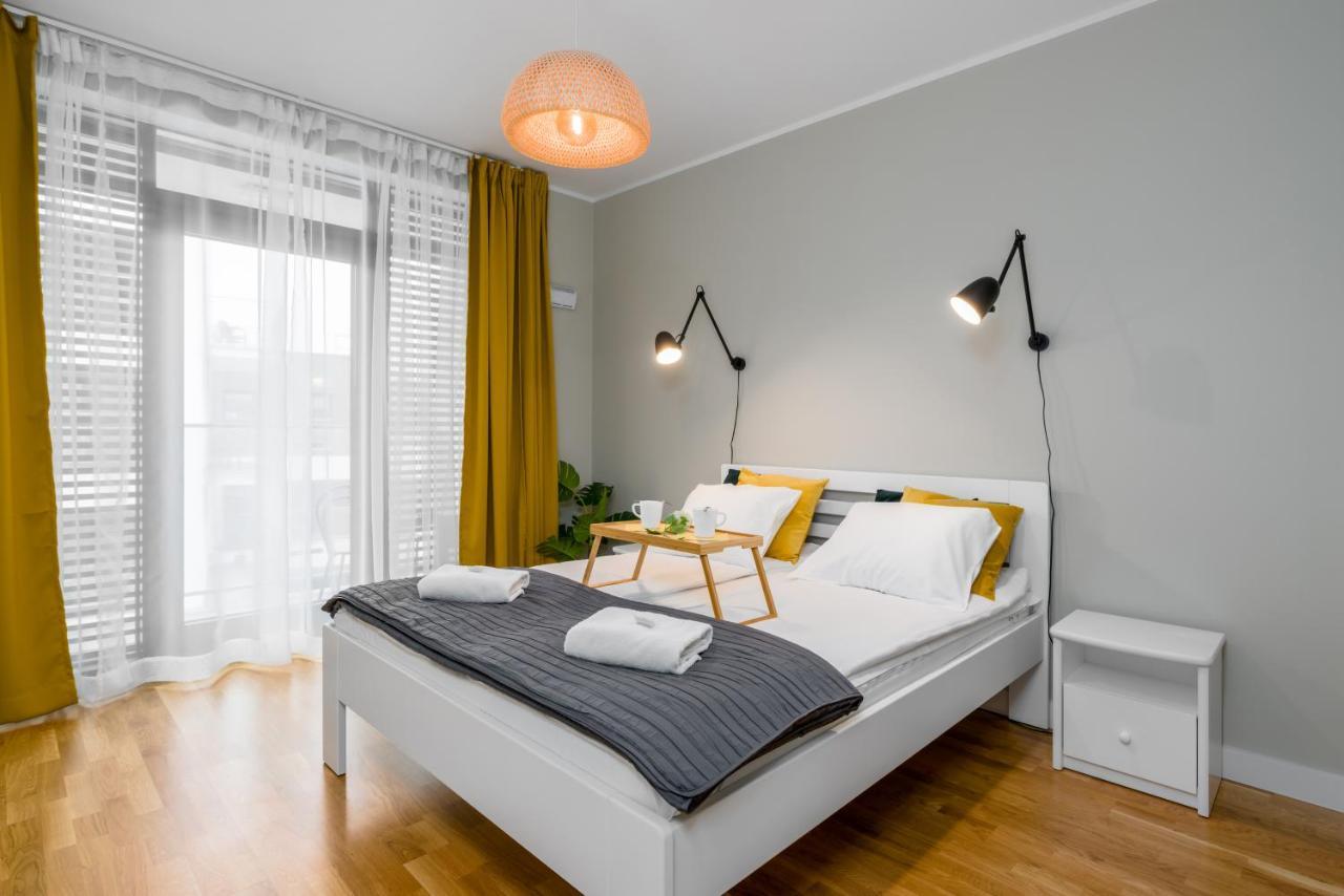 Apartament Black & White Mostowa By Renters Posen Exterior foto